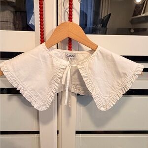 GANNI White Ruffled Detachable Collar